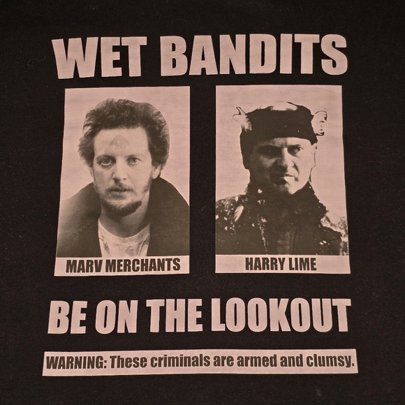 Home Alone Wet Bandits Be On The Lookout Harry & Marv T-shirt Sz 2XL Black/White - Picture 4 of 5